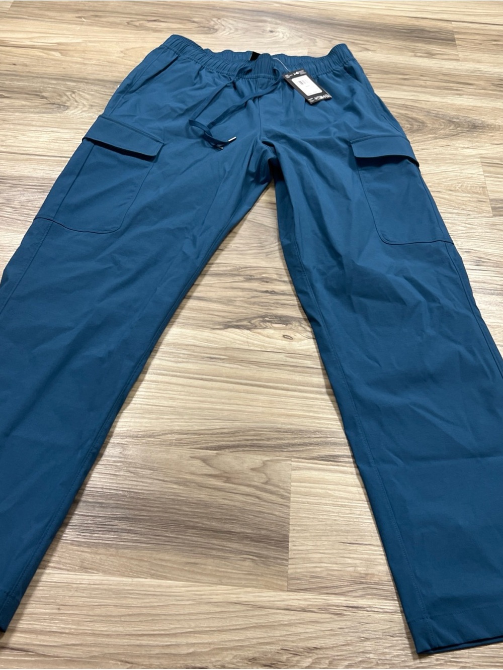 Under Armour UA Icon Cargo Pants Loose Fit Blue Men's Medium 6010977-498 $90 NWT